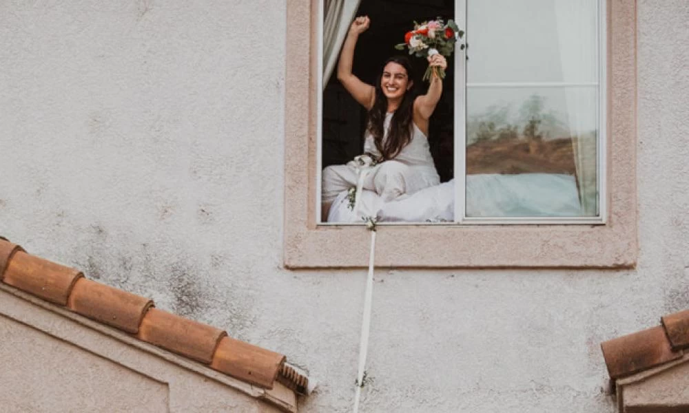 Γάμος εξ'αποστάσεως στην Καλιφόρνια: Η νύφη έχει κορονοϊό